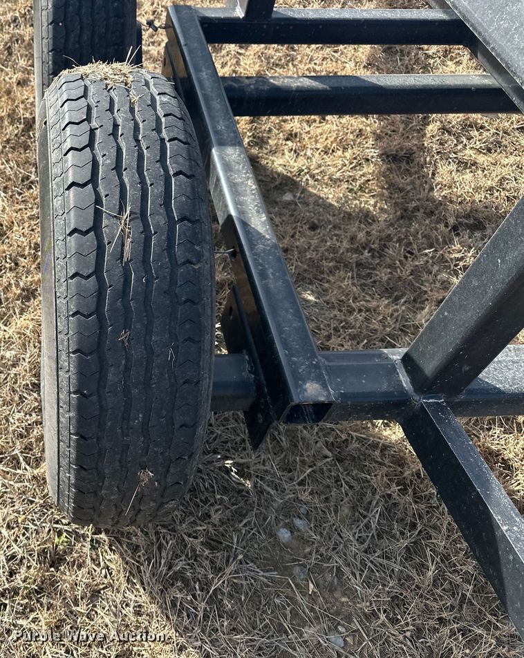 image for item DV0759 2016 MacDon FD75-D Flexdraper flex draper head