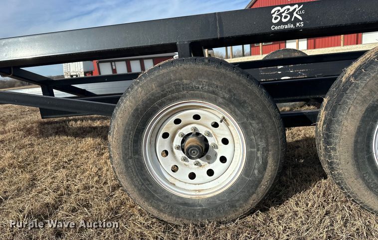 image for item DV0759 2016 MacDon FD75-D Flexdraper flex draper head