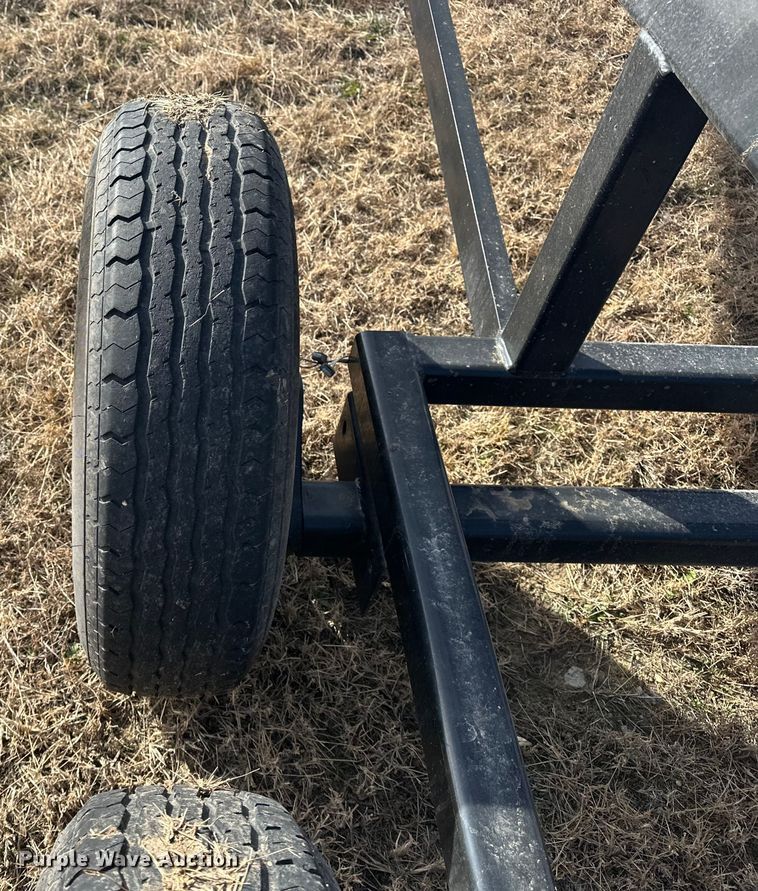 image for item DV0759 2016 MacDon FD75-D Flexdraper flex draper head