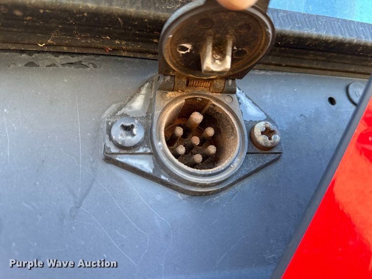 image for item DW5192 1983 John Deere 2950 tractor