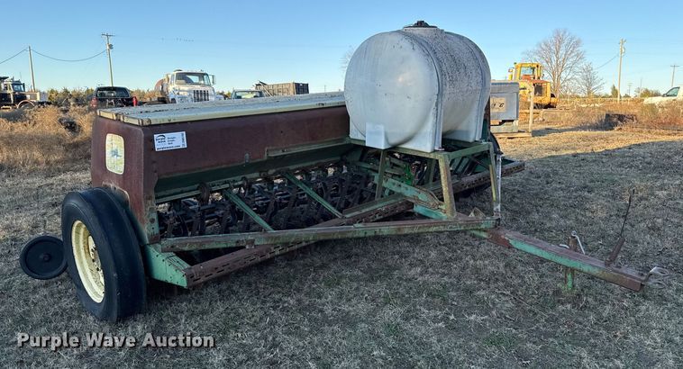 image for item DW5193 John Deere 8300 grain drill