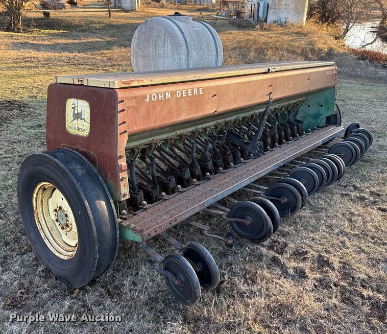 image for item DW5193 John Deere 8300 grain drill