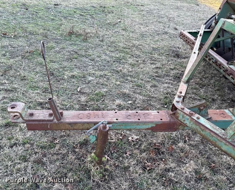 image for item DW5193 John Deere 8300 grain drill