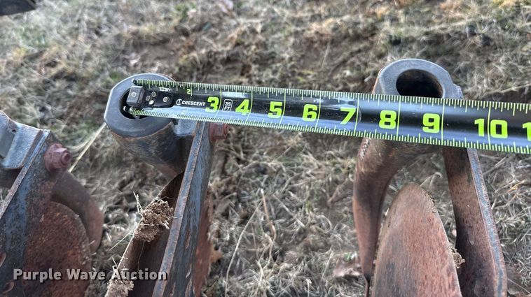 image for item DW5193 John Deere 8300 grain drill