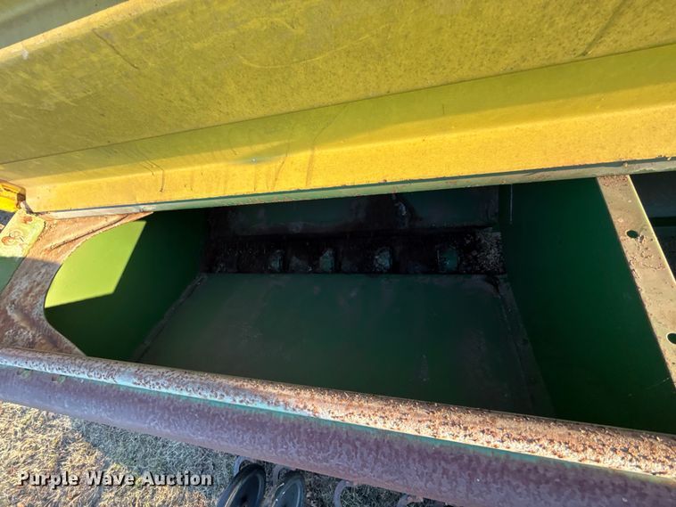 image for item DW5193 John Deere 8300 grain drill