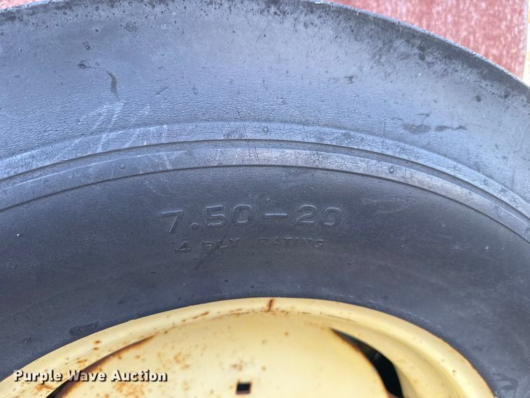 image for item DW5193 John Deere 8300 grain drill