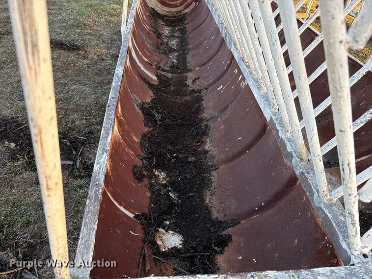 image for item DW5194 (2) livestock feeders