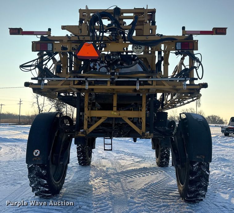 image for item DW6687 2014 RoGator RG900 sprayer