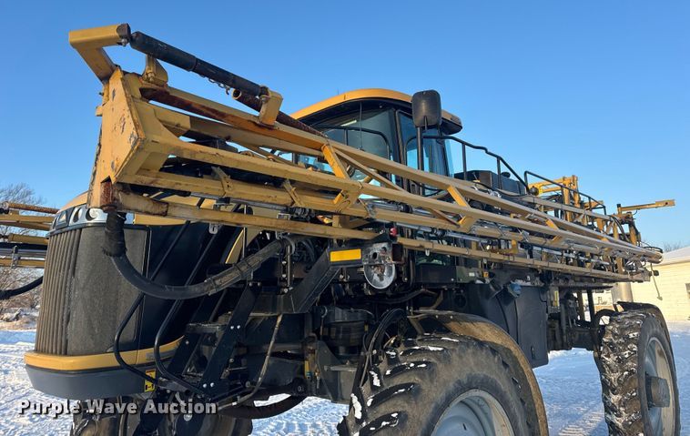 image for item DW6687 2014 RoGator RG900 sprayer