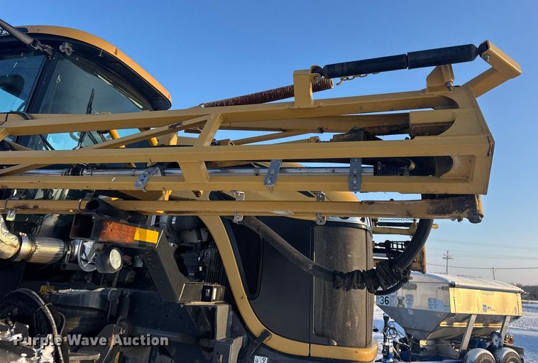 image for item DW6687 2014 RoGator RG900 sprayer