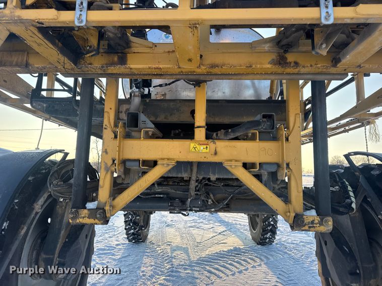image for item DW6687 2014 RoGator RG900 sprayer