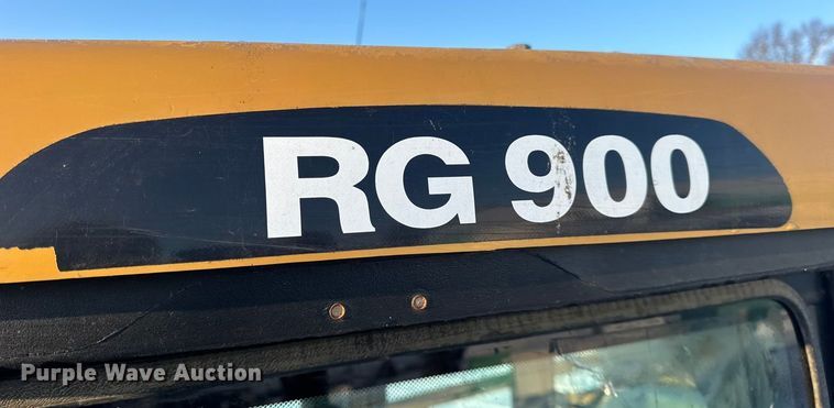 image for item DW6687 2014 RoGator RG900 sprayer