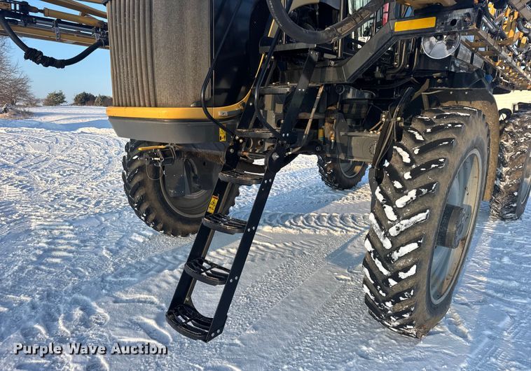 image for item DW6687 2014 RoGator RG900 sprayer