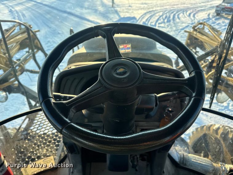 image for item DW6687 2014 RoGator RG900 sprayer