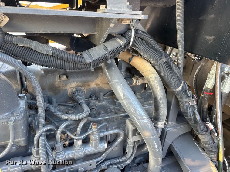 image for item DW6687 2014 RoGator RG900 sprayer