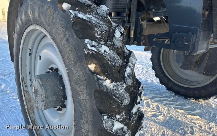 image for item DW6687 2014 RoGator RG900 sprayer