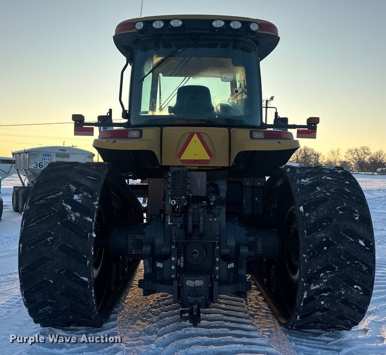 image for item DW6688 2009 Challenger MT765C tractor