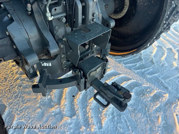 image for item DW6688 2009 Challenger MT765C tractor