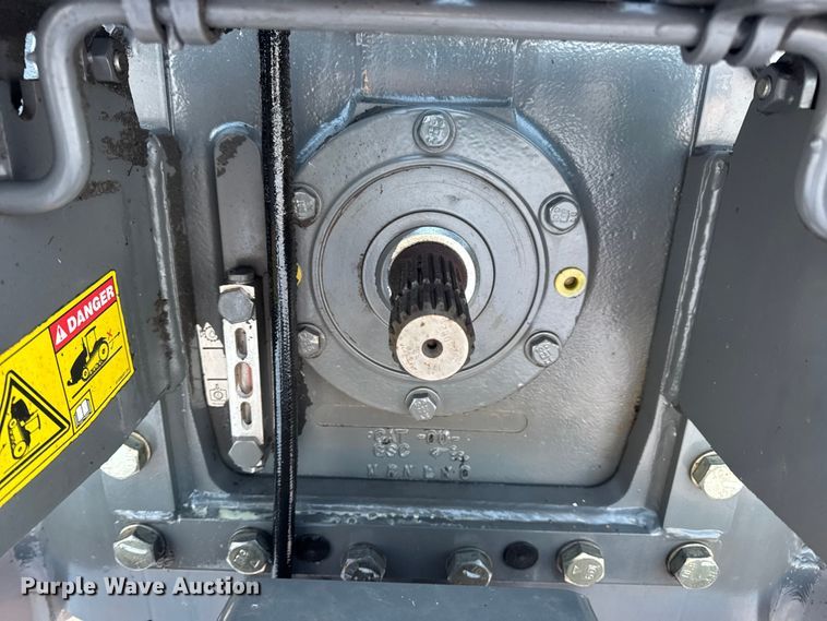 image for item DW6688 2009 Challenger MT765C tractor