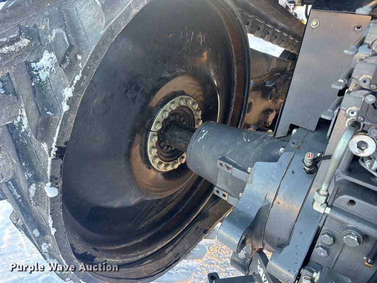 image for item DW6688 2009 Challenger MT765C tractor