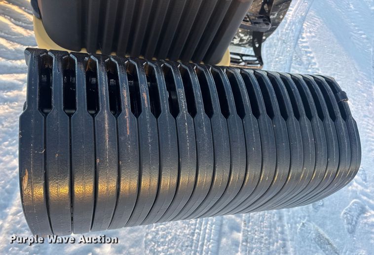 image for item DW6688 2009 Challenger MT765C tractor