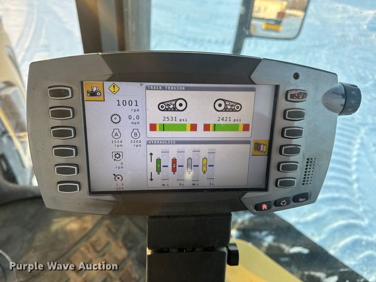 image for item DW6688 2009 Challenger MT765C tractor