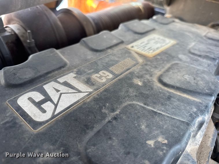 image for item DW6688 2009 Challenger MT765C tractor