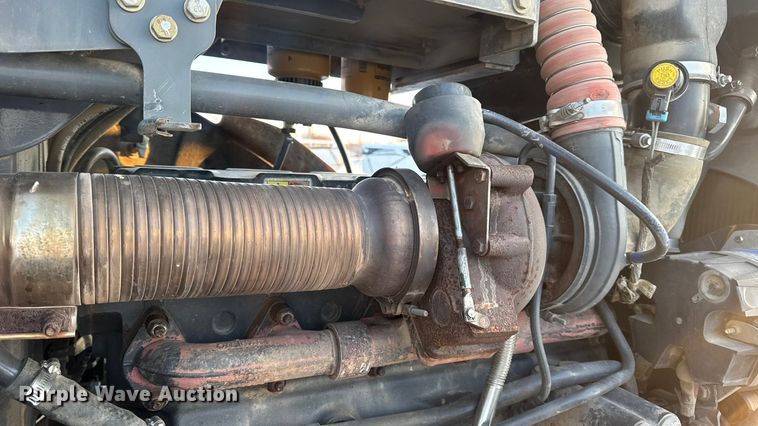 image for item DW6688 2009 Challenger MT765C tractor