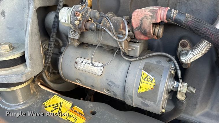 image for item DW6688 2009 Challenger MT765C tractor