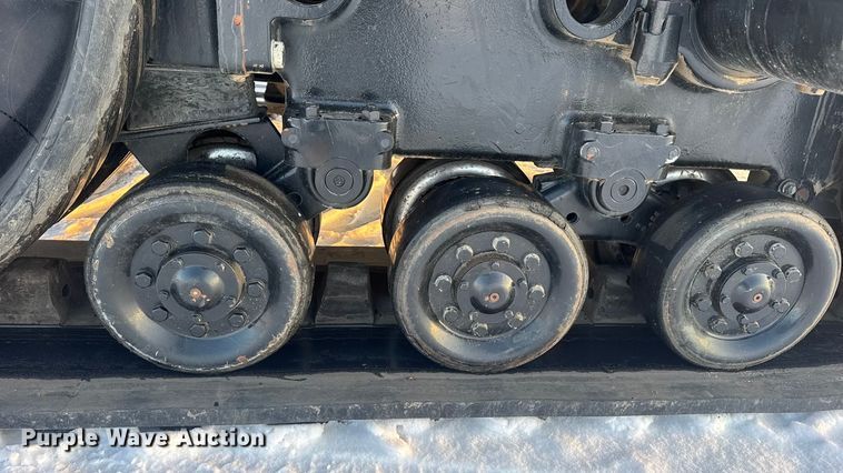 image for item DW6688 2009 Challenger MT765C tractor