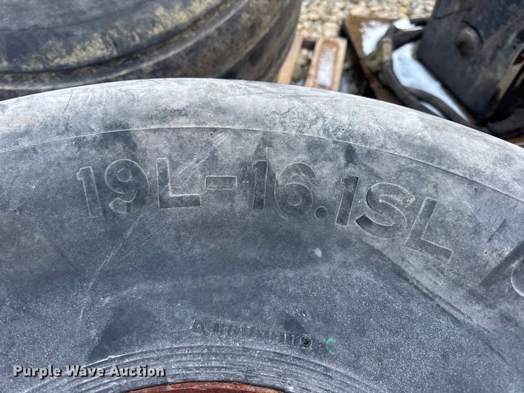 image for item DW6696 (30) tires and wheels