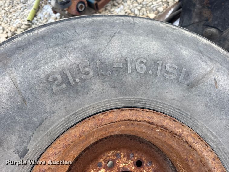 image for item DW6696 (30) tires and wheels
