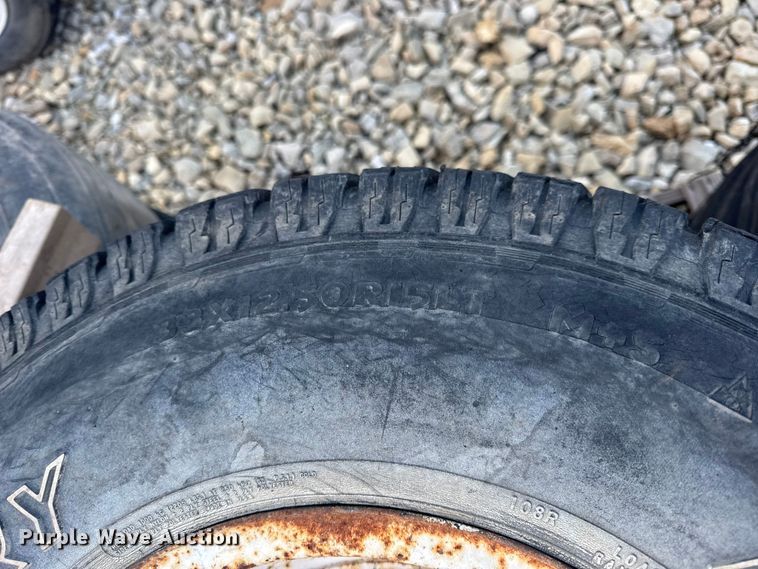 image for item DW6696 (30) tires and wheels