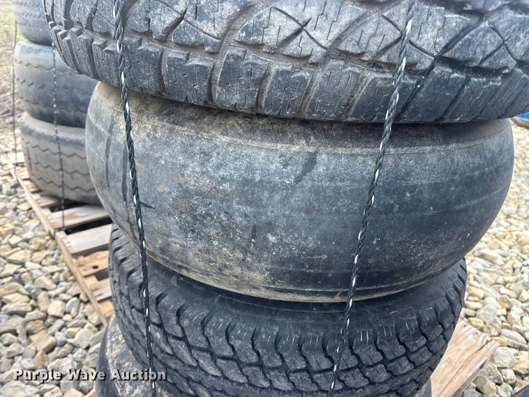 image for item DW6696 (30) tires and wheels