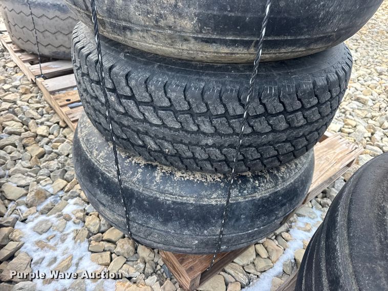 image for item DW6696 (30) tires and wheels