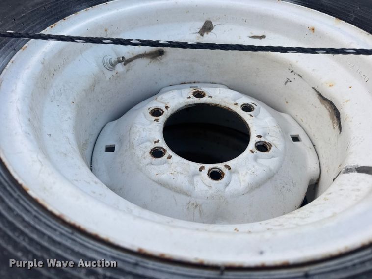 image for item DW6696 (30) tires and wheels