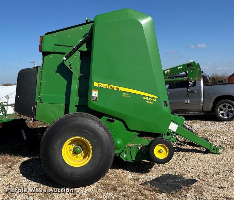 image for item DW7280 John Deere 460M Silage round baler