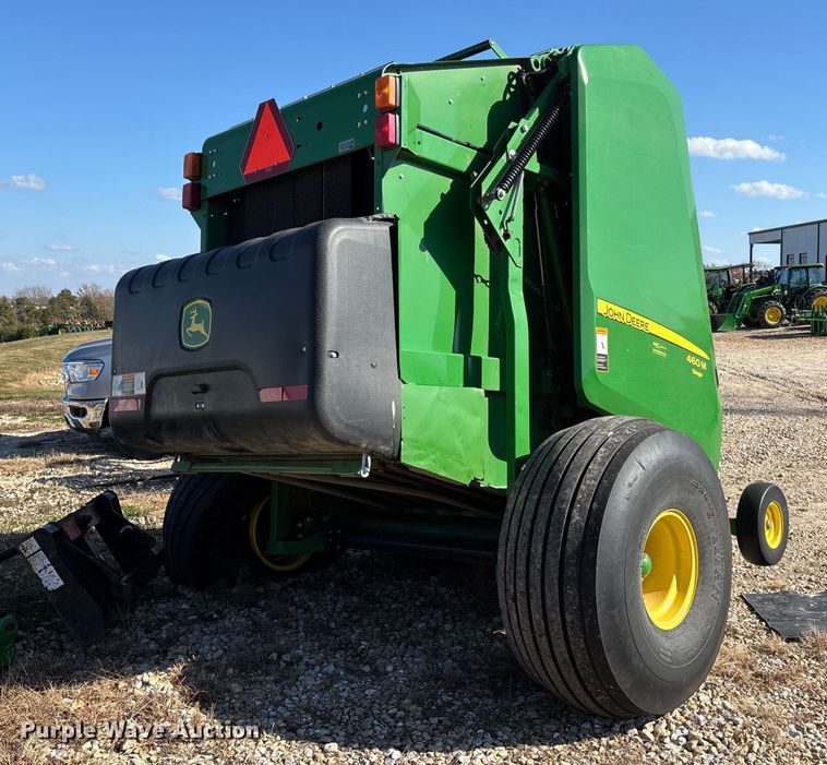 image for item DW7280 John Deere 460M Silage round baler