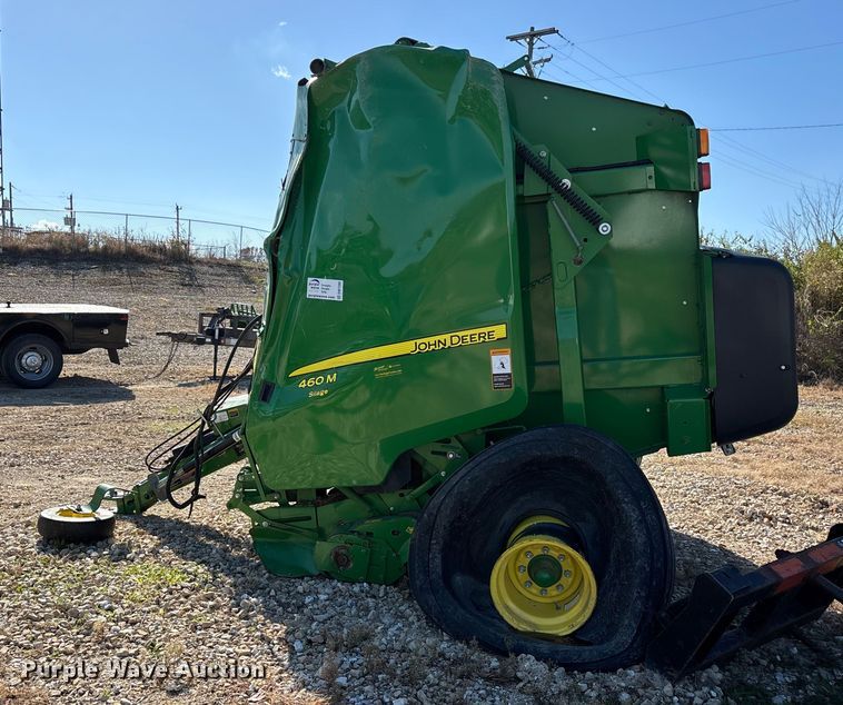 image for item DW7280 John Deere 460M Silage round baler