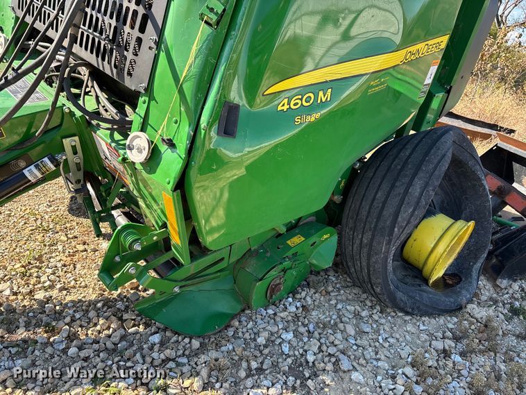 image for item DW7280 John Deere 460M Silage round baler