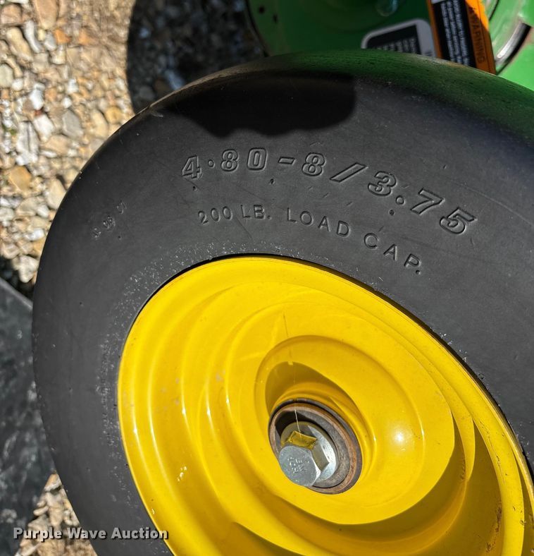 image for item DW7280 John Deere 460M Silage round baler