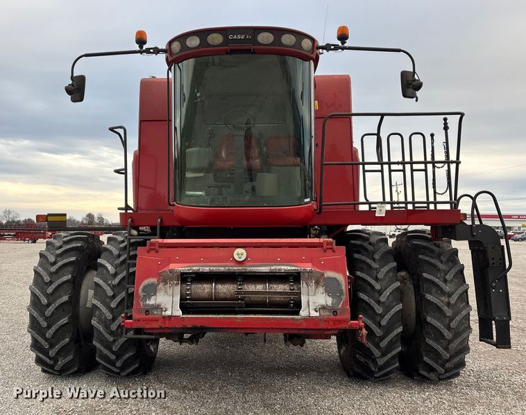 image for item DW7323 2012 Case IH 6130 RWA combine