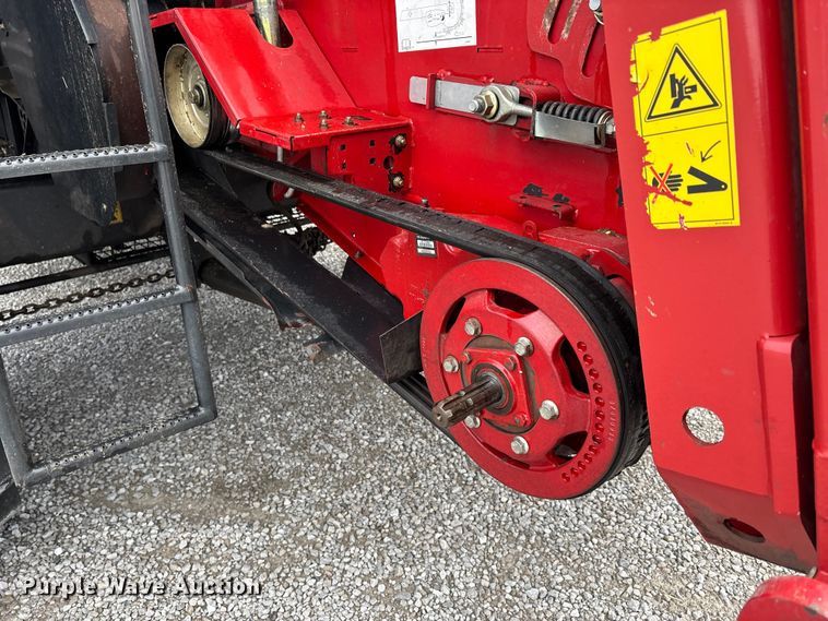 image for item DW7323 2012 Case IH 6130 RWA combine