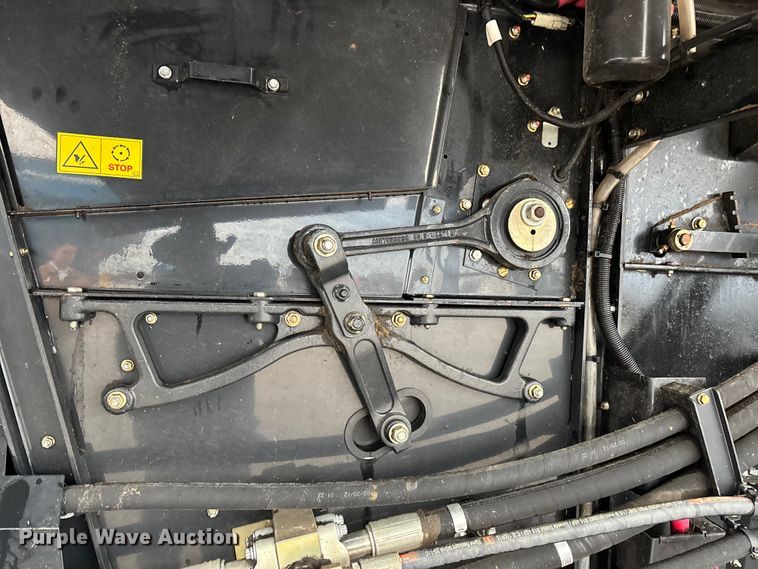 image for item DW7323 2012 Case IH 6130 RWA combine