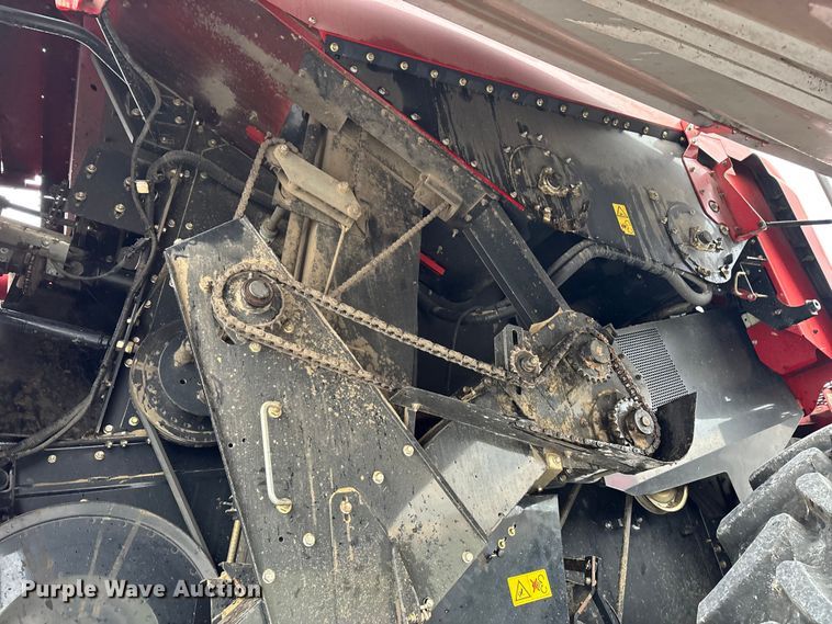 image for item DW7323 2012 Case IH 6130 RWA combine