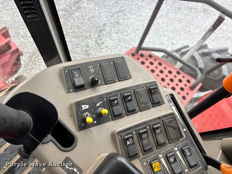 image for item DW7323 2012 Case IH 6130 RWA combine