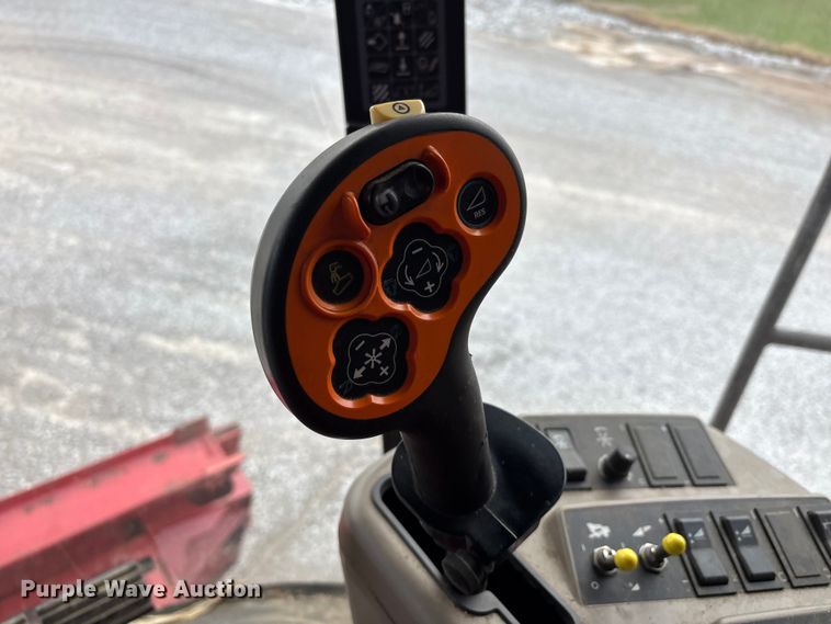 image for item DW7323 2012 Case IH 6130 RWA combine