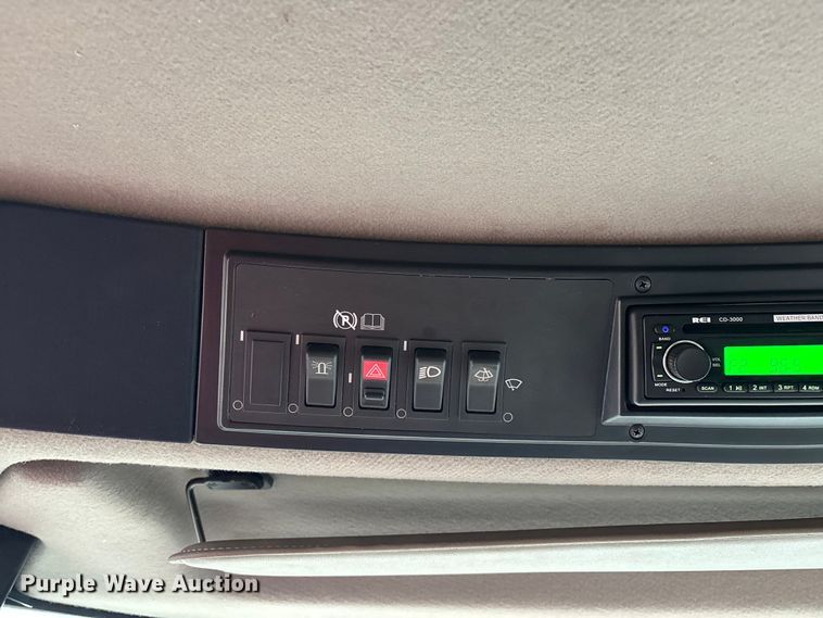 image for item DW7323 2012 Case IH 6130 RWA combine