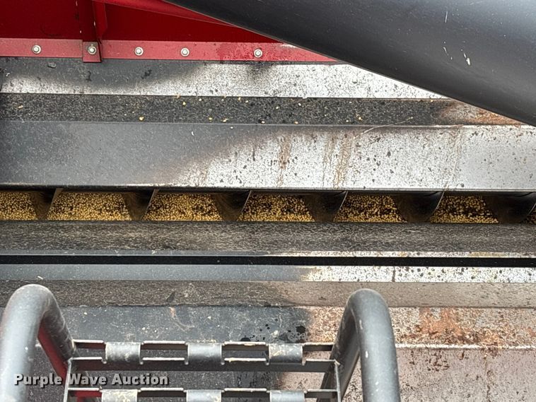 image for item DW7323 2012 Case IH 6130 RWA combine