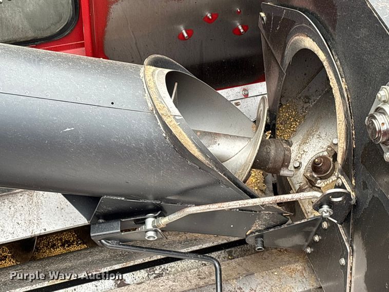 image for item DW7323 2012 Case IH 6130 RWA combine